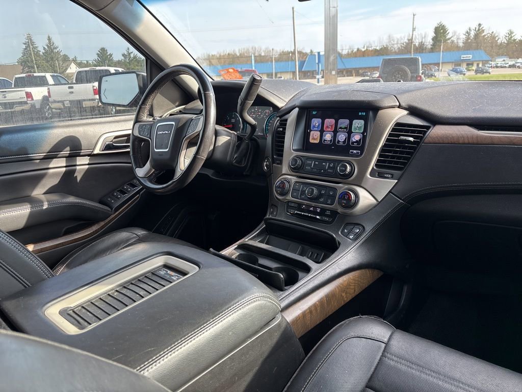 Used 2018 GMC Yukon XL Denali w/ Denali Ultimate Package RWD image 13