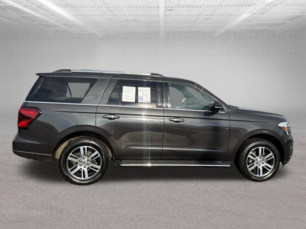 Used 2022 Ford Expedition Limited AWD/4WD image 13