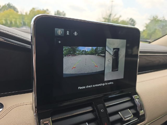 Used 2020 Lincoln Navigator Reserve w/ Luxury Package AWD/4WD image 17