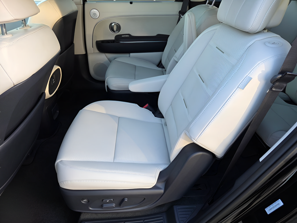 New 2026 Hyundai Palisade Calligraphy AWD/4WD image 11