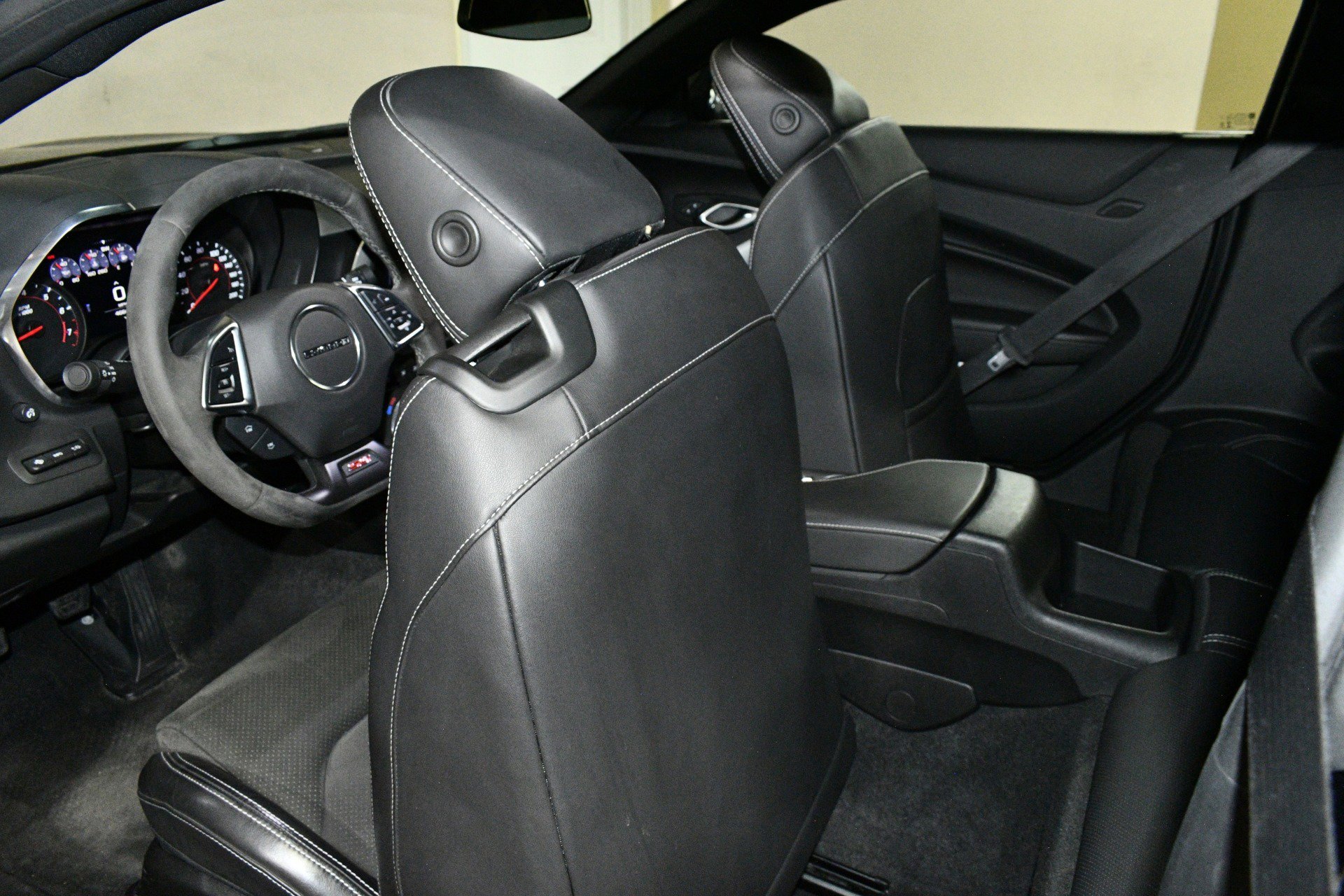 Used 2019 Chevrolet Camaro SS image 15