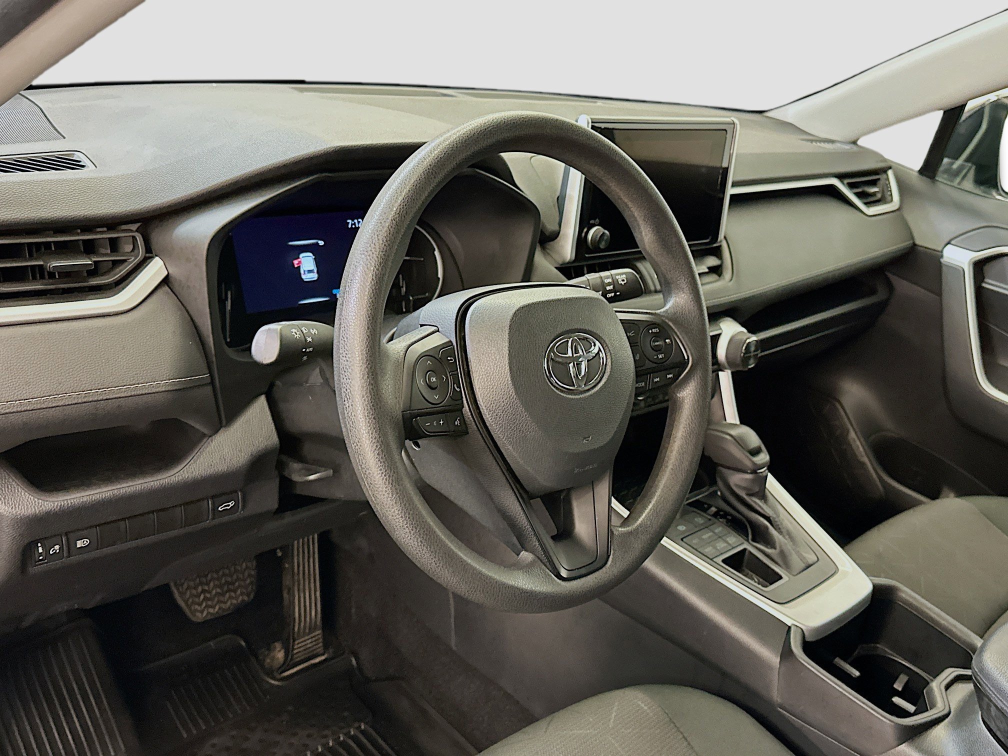 Used 2024 Toyota RAV4 XLE image 18