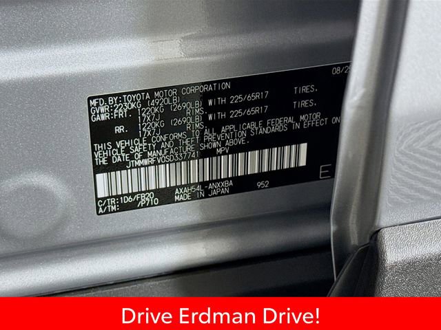 Certified 2025 Toyota RAV4 LE AWD/4WD image 31