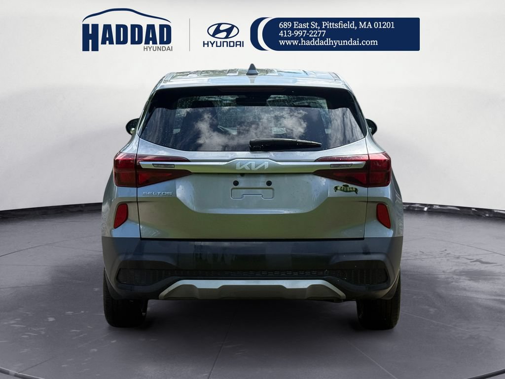 Used 2023 Kia Seltos LX AWD/4WD image 4