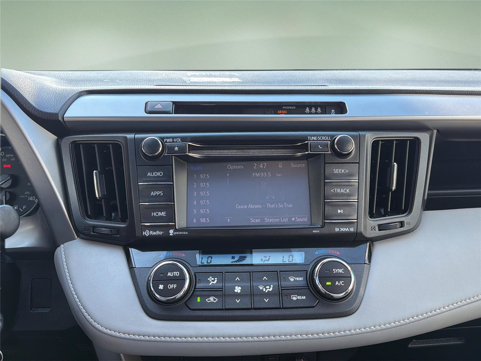 Used 2017 Toyota RAV4 XLE w/ All Weather Liner Package AWD/4WD image 10