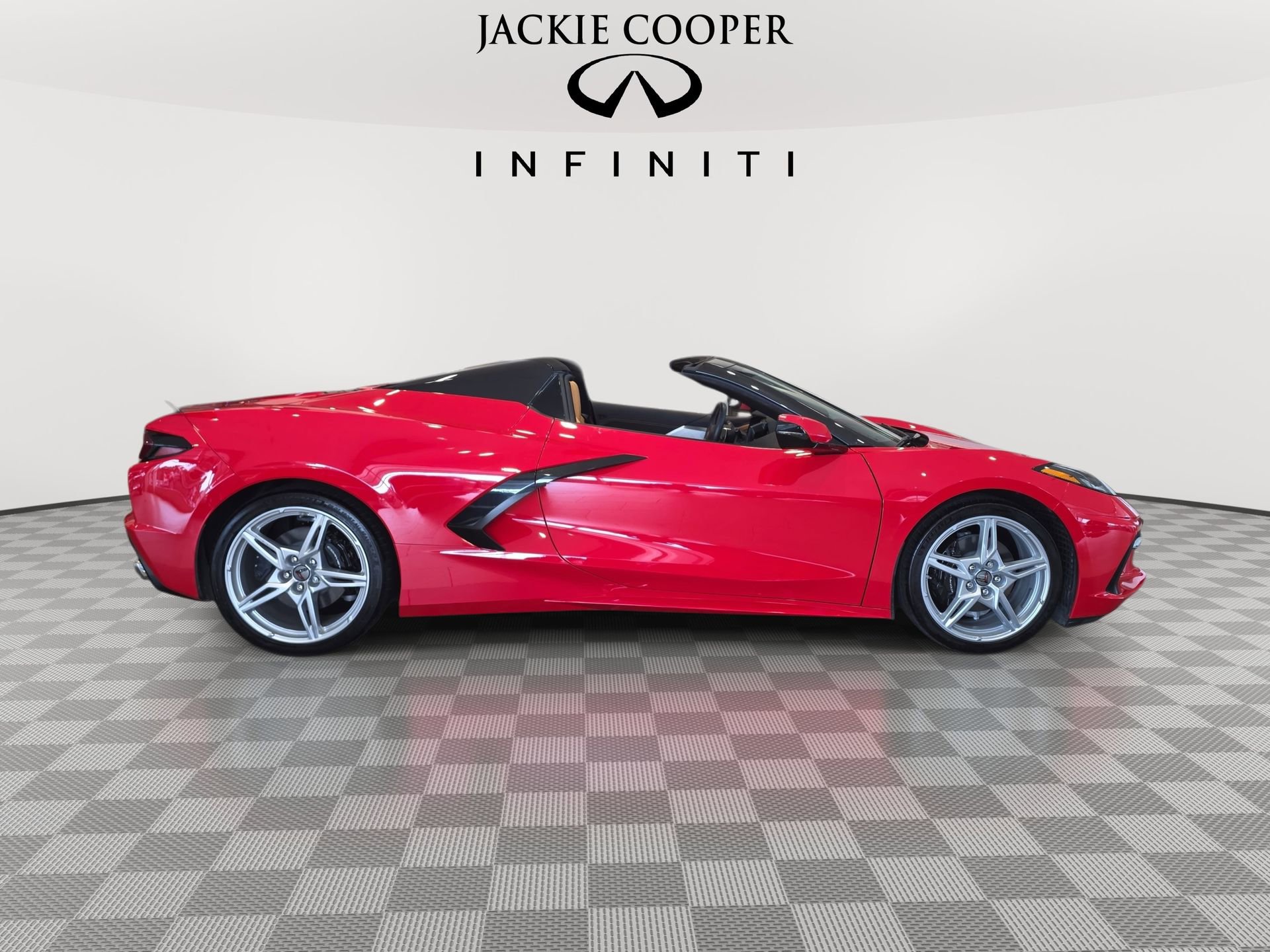 Used 2020 Chevrolet Corvette Stingray Preferred Conv w/ 2LT Preferred Equipment Group RWD image 4