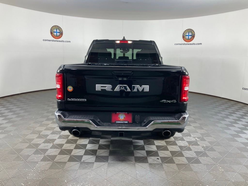 Used 2025 RAM 1500 Laramie AWD/4WD image 21