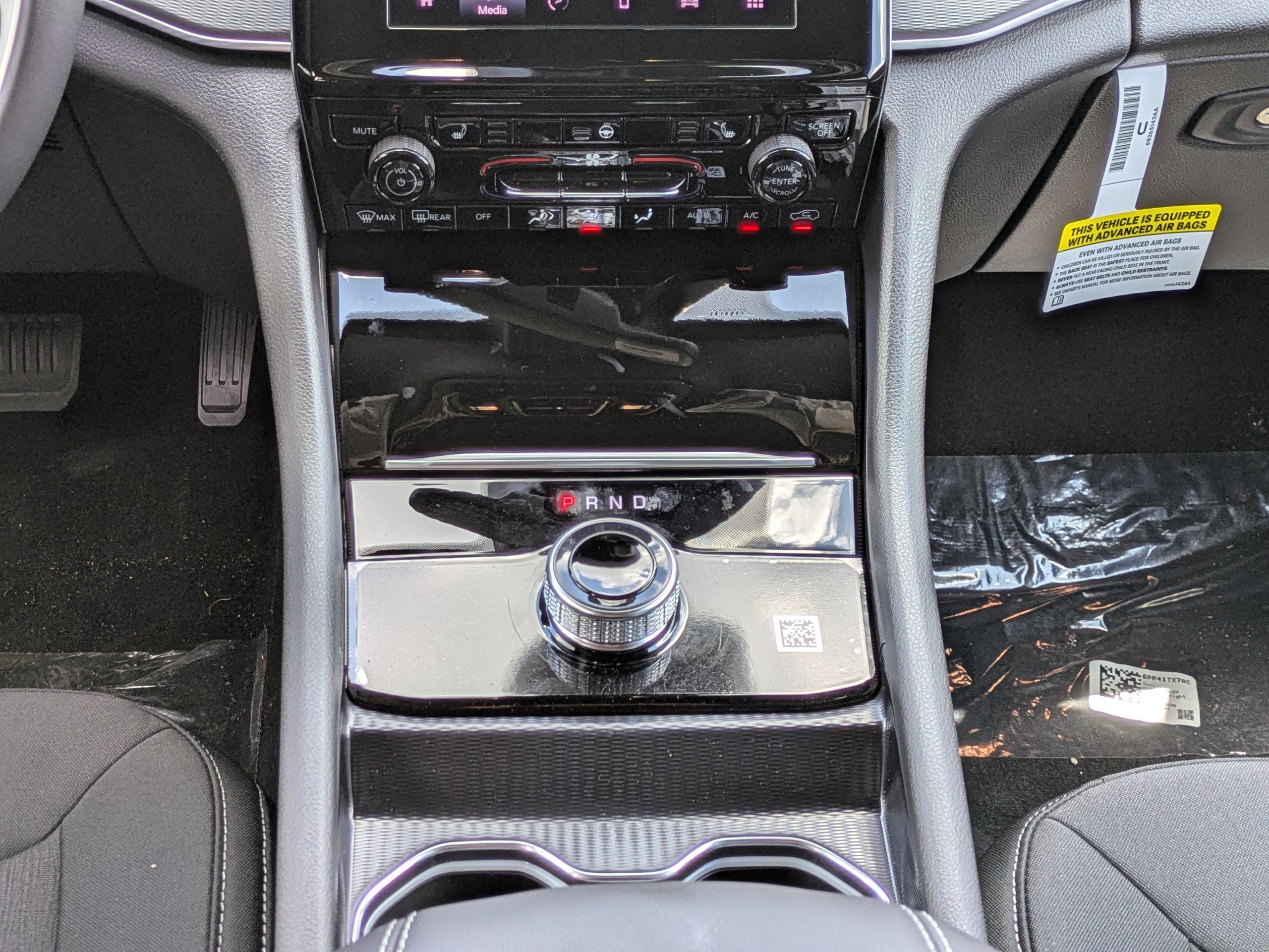 New 2026 Jeep Grand Cherokee Laredo X RWD image 17