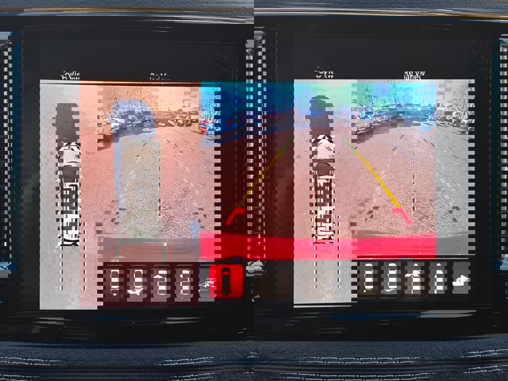 New 2026 Chrysler Pacifica Select image 16