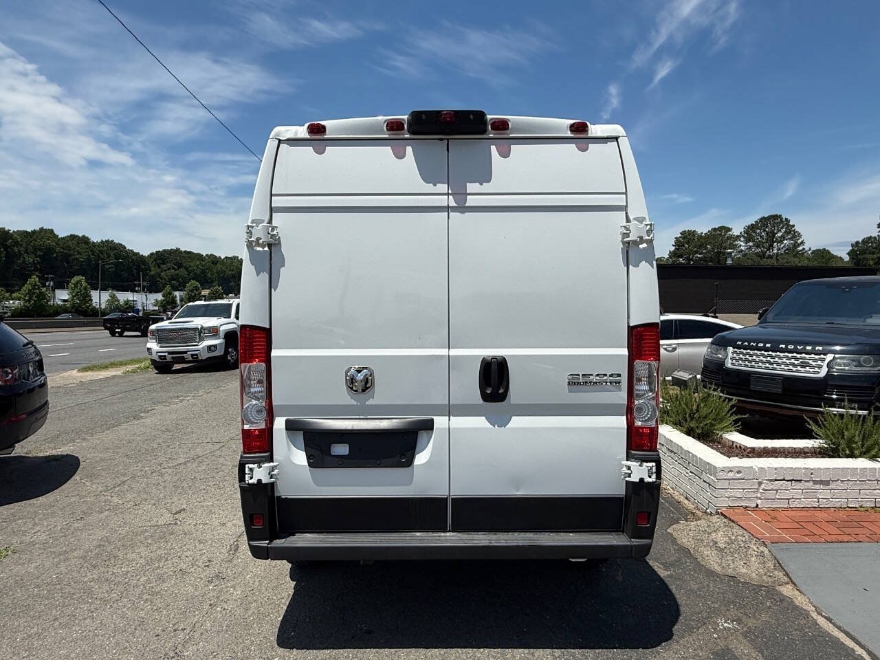 Used 2025 RAM ProMaster 2500 w/ Convenience Group FWD image 6