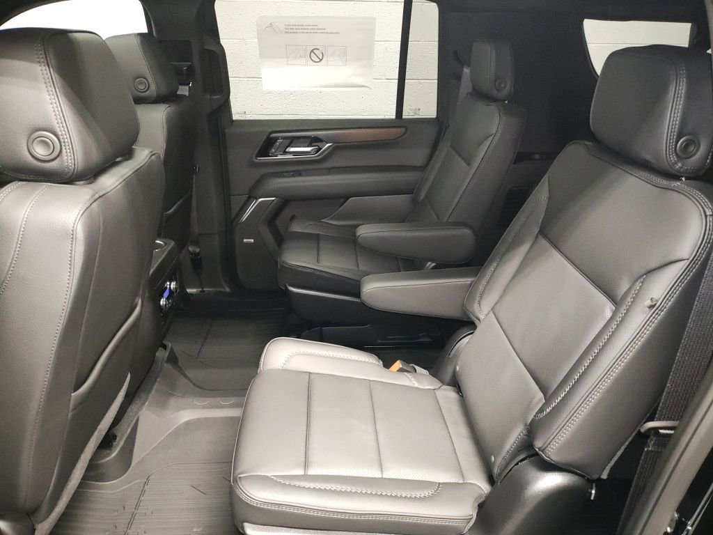 New 2026 GMC Yukon XL Denali w/ Sun & Power Step Package image 27