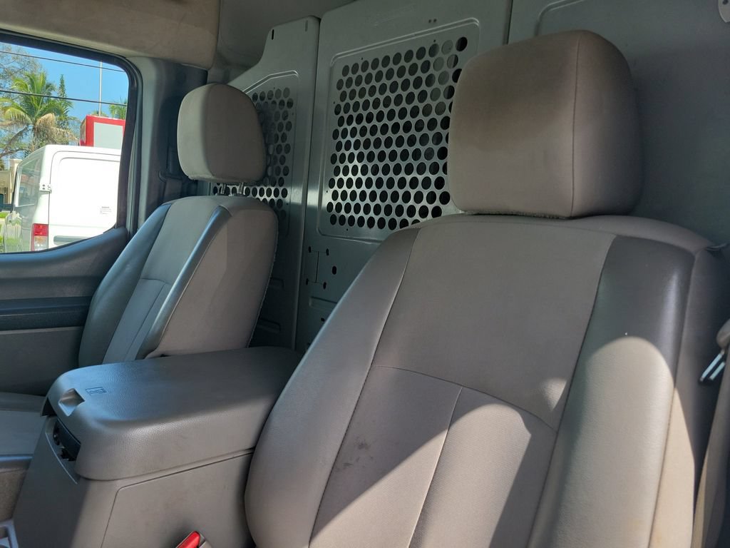 Used 2020 Nissan NV 2500 SV RWD image 16