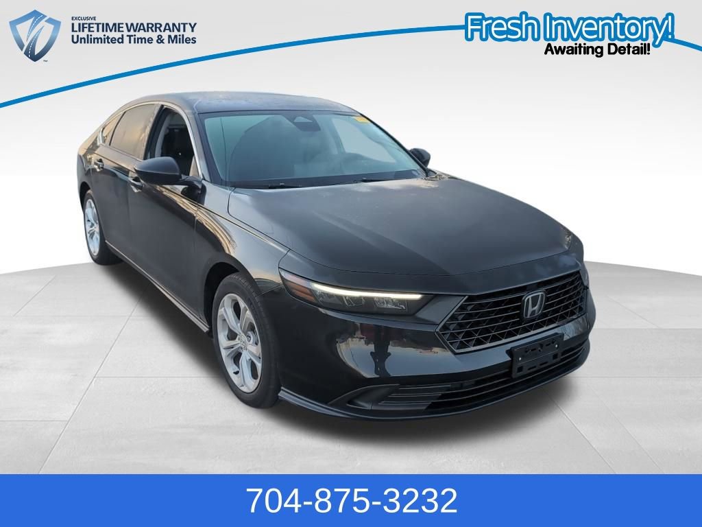 Used 2025 Honda Accord LX image 1