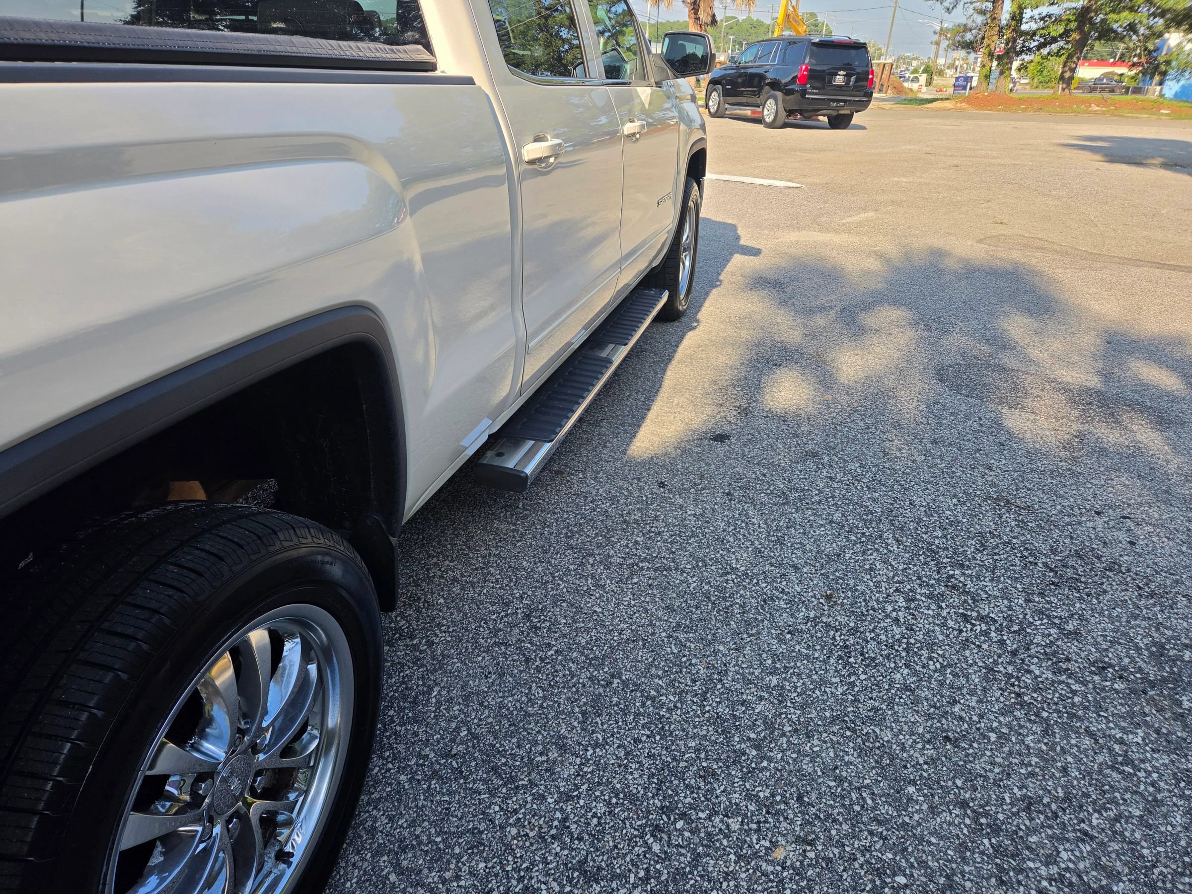 Used 2014 GMC Sierra 1500 SLE w/ SLE Value Package AWD/4WD image 12