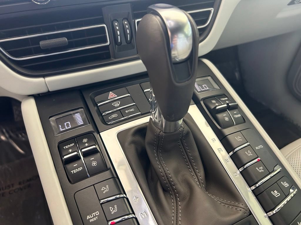 Used 2021 Porsche Macan S AWD/4WD image 8
