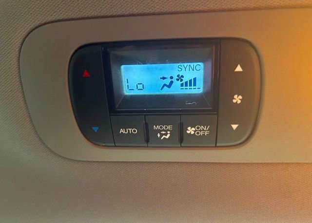 Used 2023 Honda Odyssey Elite image 41