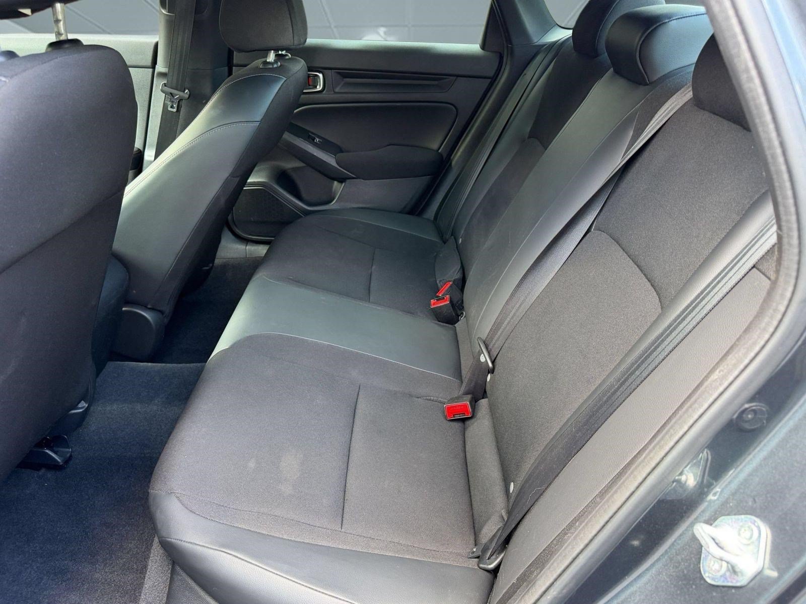 Used 2023 Honda Civic Sport image 22