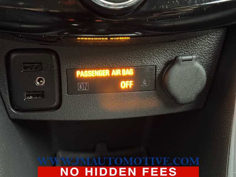 Used 2019 Chevrolet Trax Premier AWD/4WD image 37