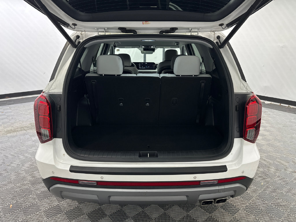 Used 2024 Hyundai Palisade SEL FWD image 20
