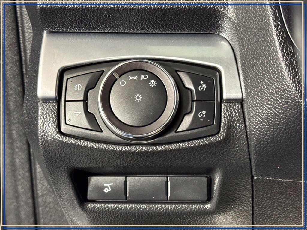 Used 2017 Ford Explorer Limited AWD/4WD image 21