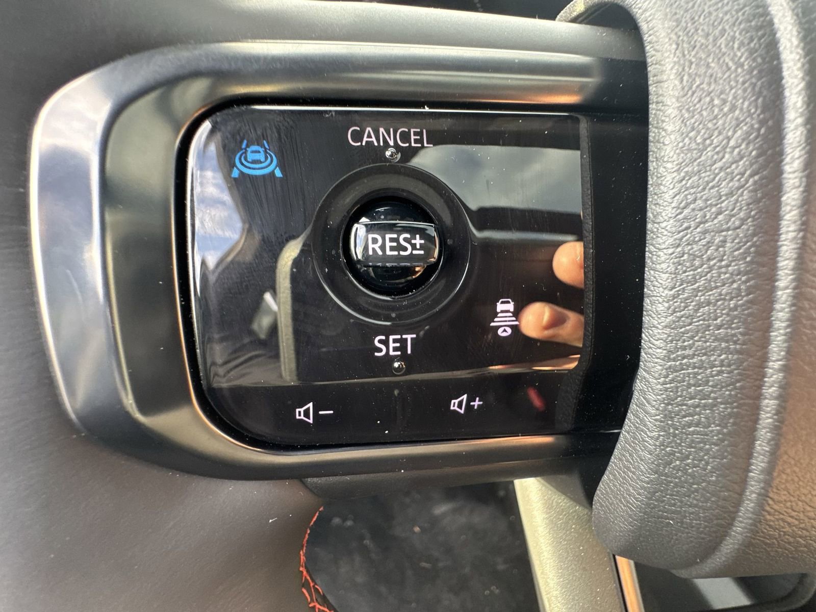 Used 2026 Nissan Armada PRO-4X AWD/4WD image 25