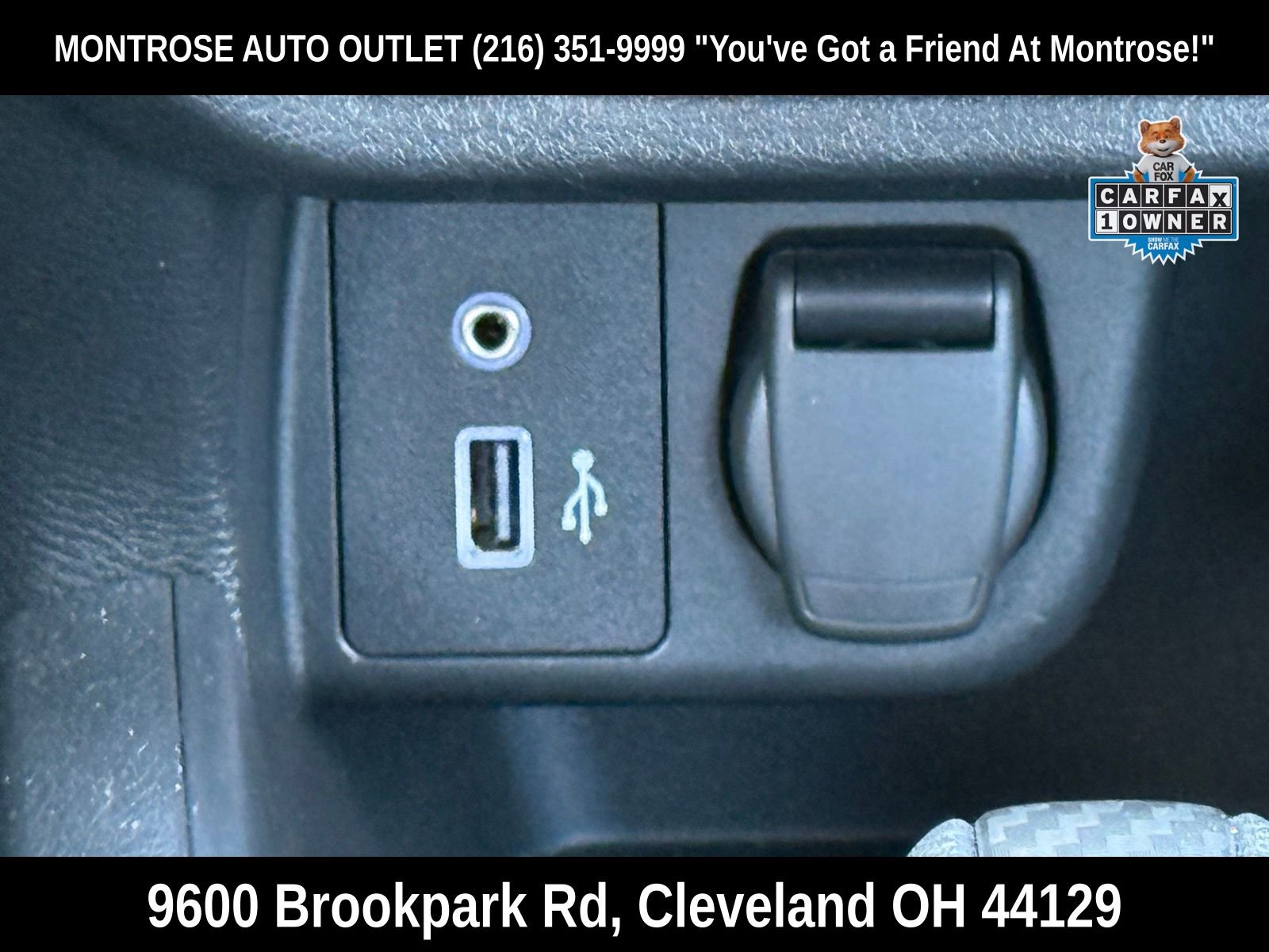 Used 2025 Nissan Versa S w/ Trunk Package image 22