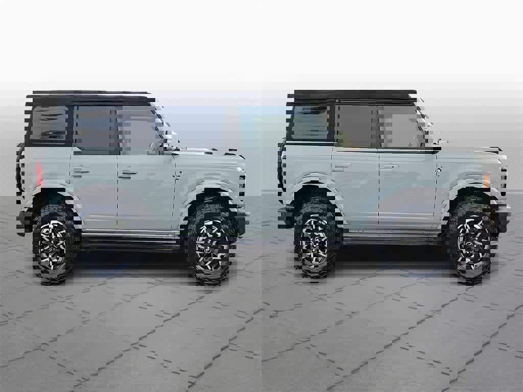 Used 2021 Ford Bronco Outer Banks image 25