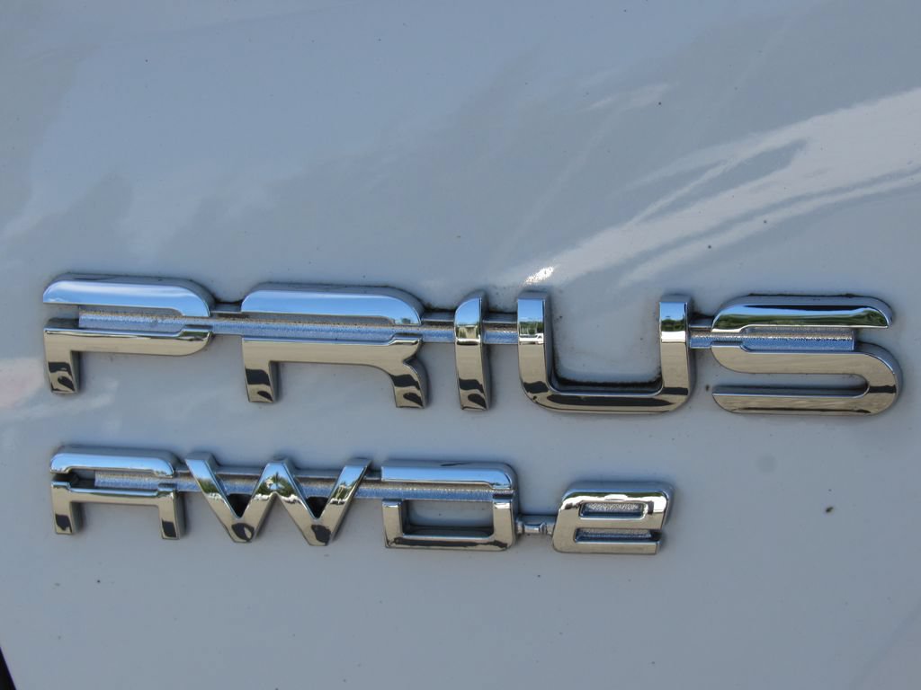 Certified 2020 Toyota Prius LE AWD/4WD image 8
