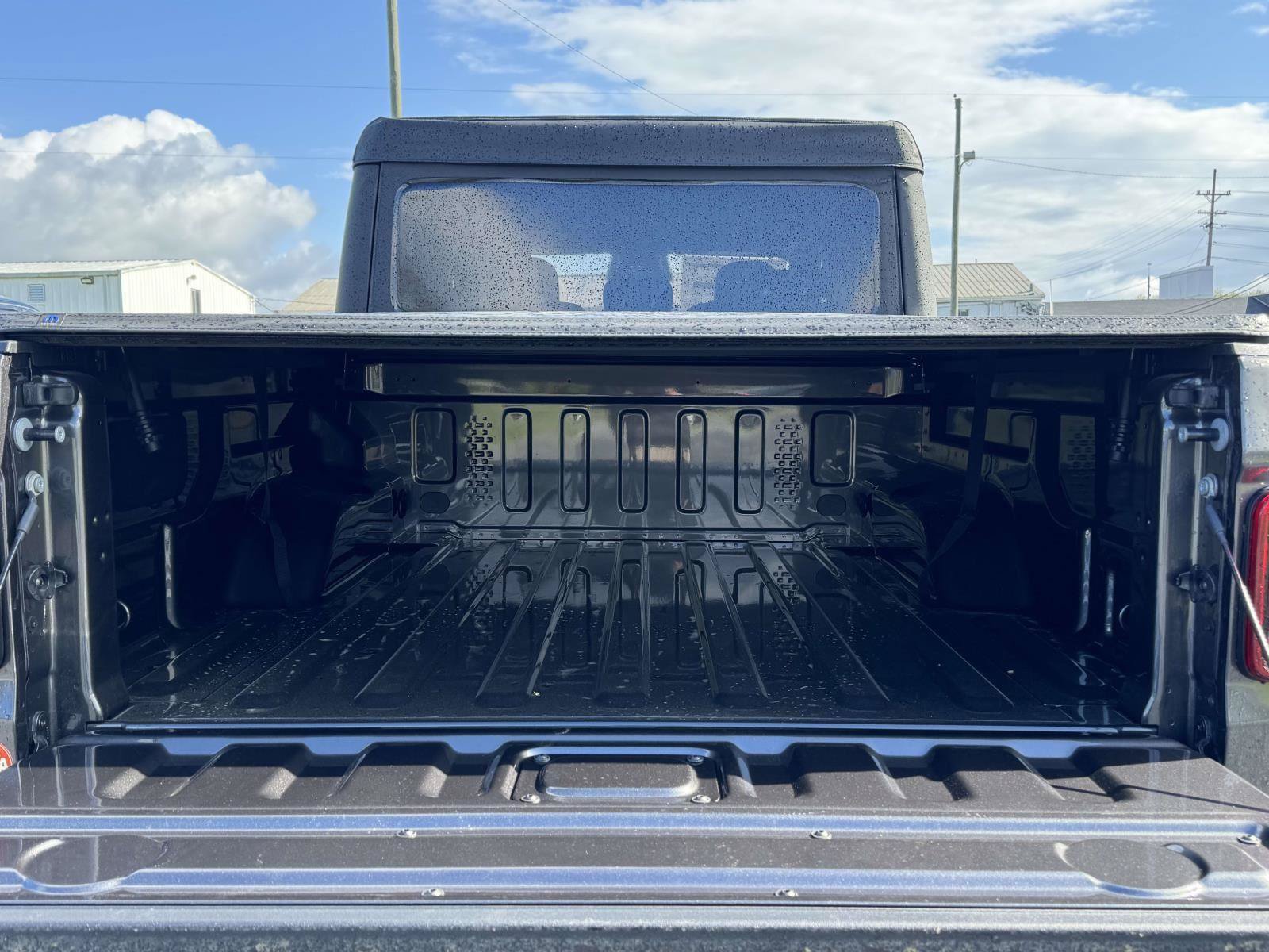 New 2026 Jeep Gladiator Rubicon w/ Steel Power Dome Hood Package AWD/4WD image 20