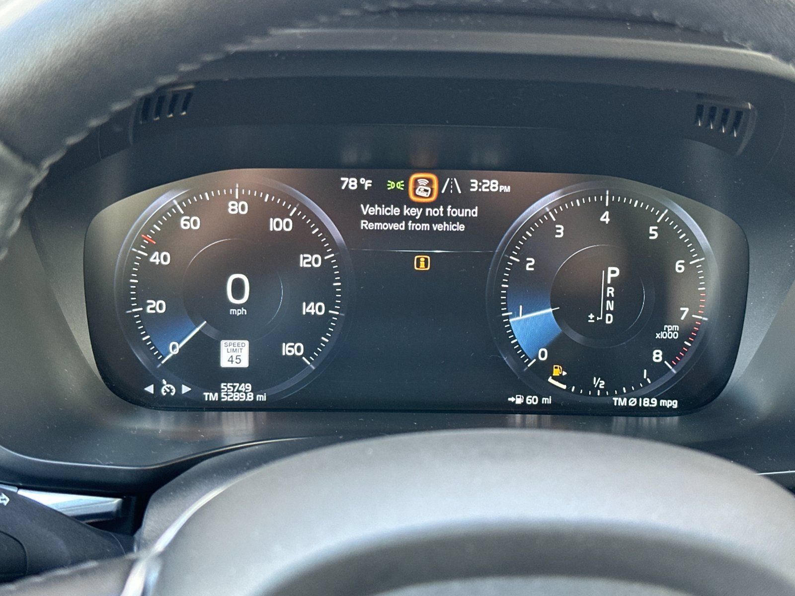 Used 2019 Volvo XC60 T6 Momentum w/ Multimedia Package AWD/4WD image 29