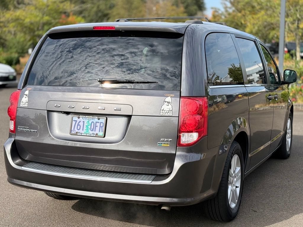 Used 2019 Dodge Grand Caravan SXT FWD image 5