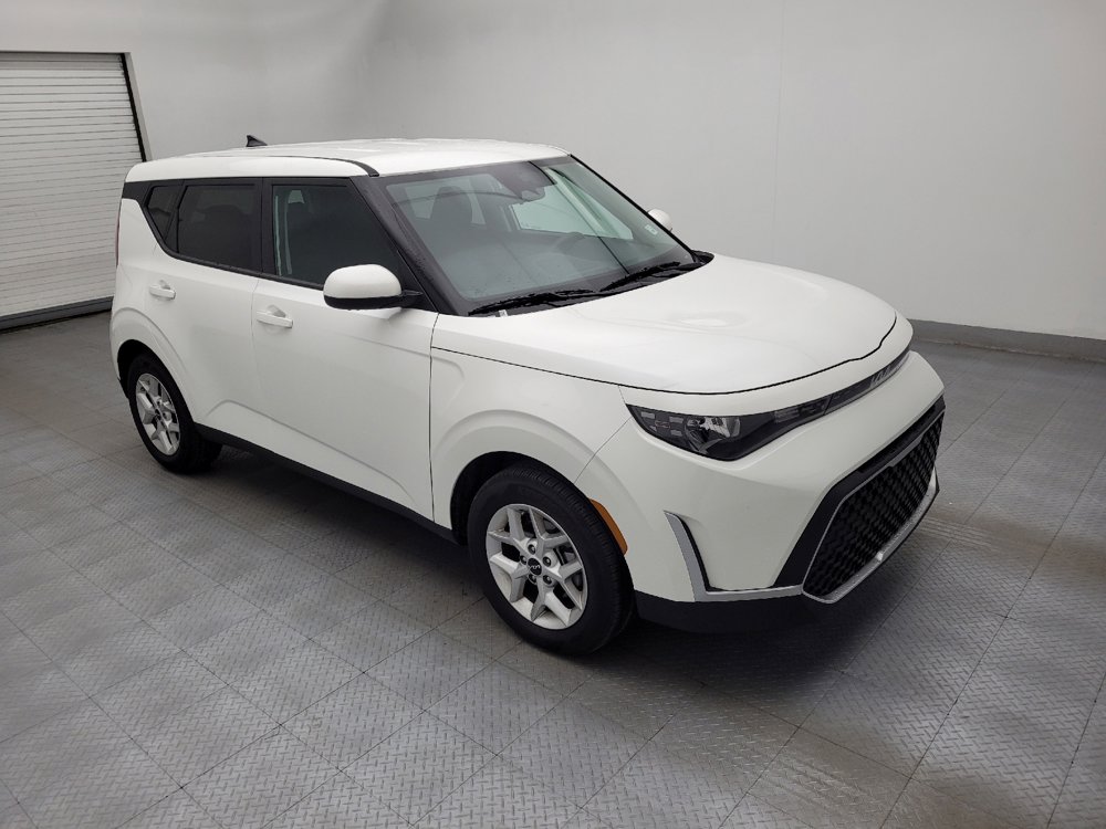 Used 2025 Kia Soul LX w/ LX Technology Package image 11