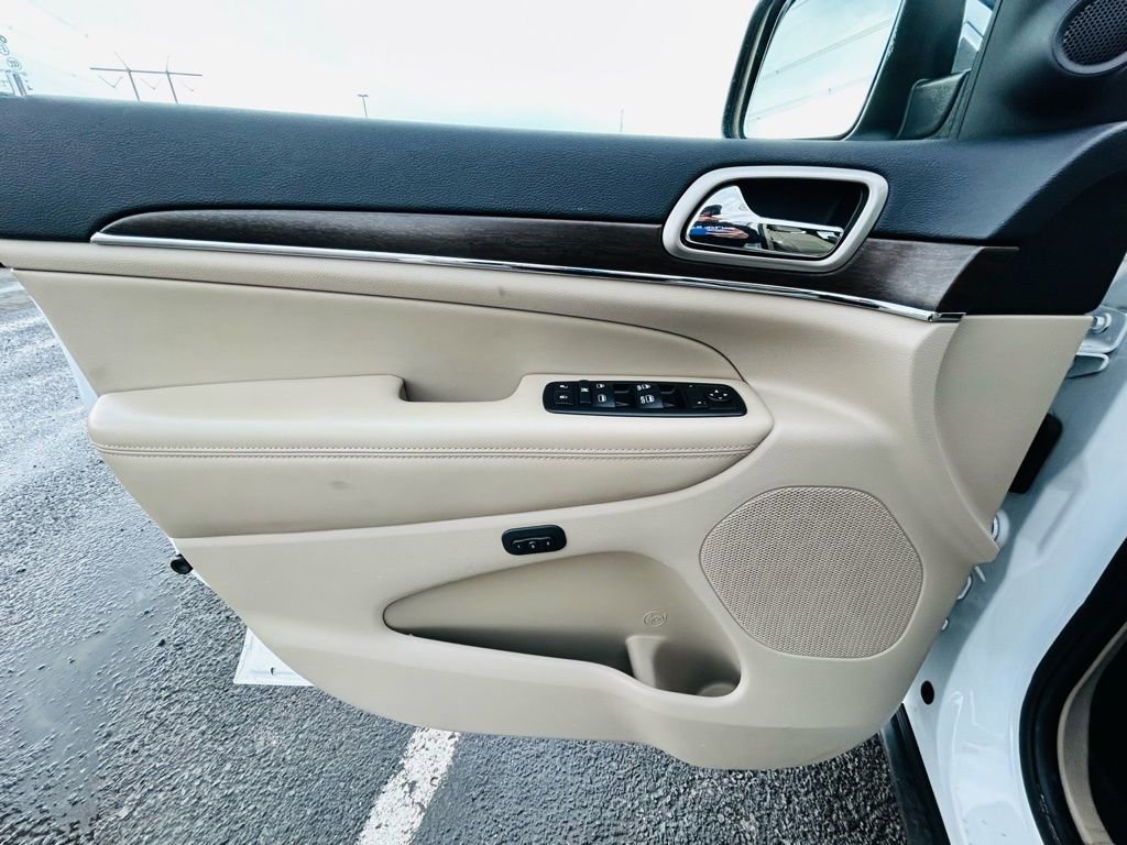 Used 2015 Jeep Grand Cherokee Limited image 20