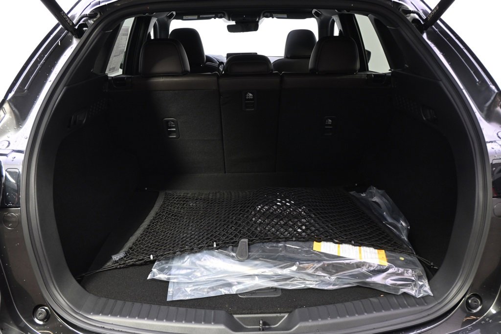 New 2025 MAZDA CX-5 Signature image 19