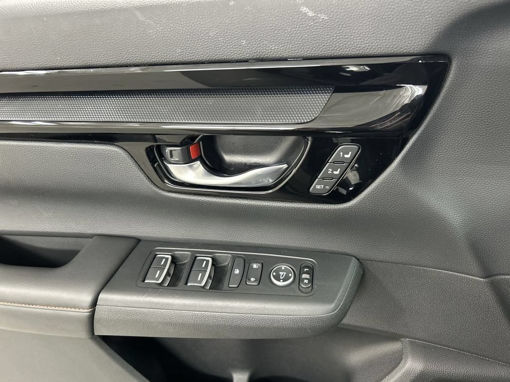 Used 2023 Honda CR-V Sport Touring image 11