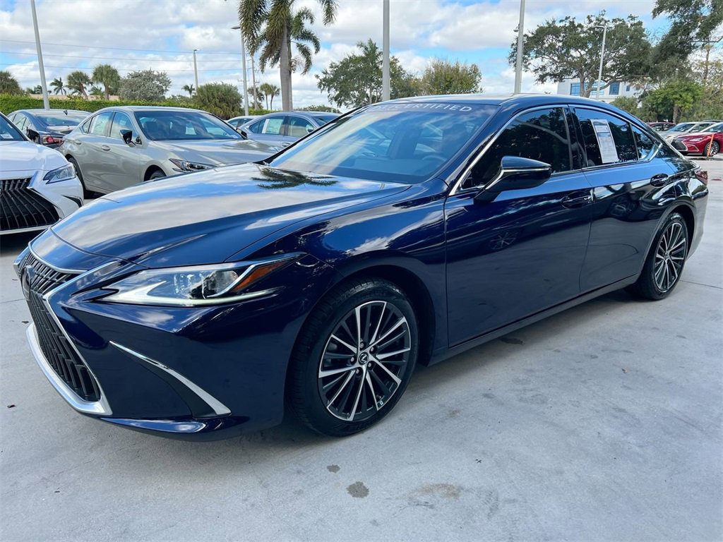 Certified 2022 Lexus ES 350 w/ Premium Package image 3