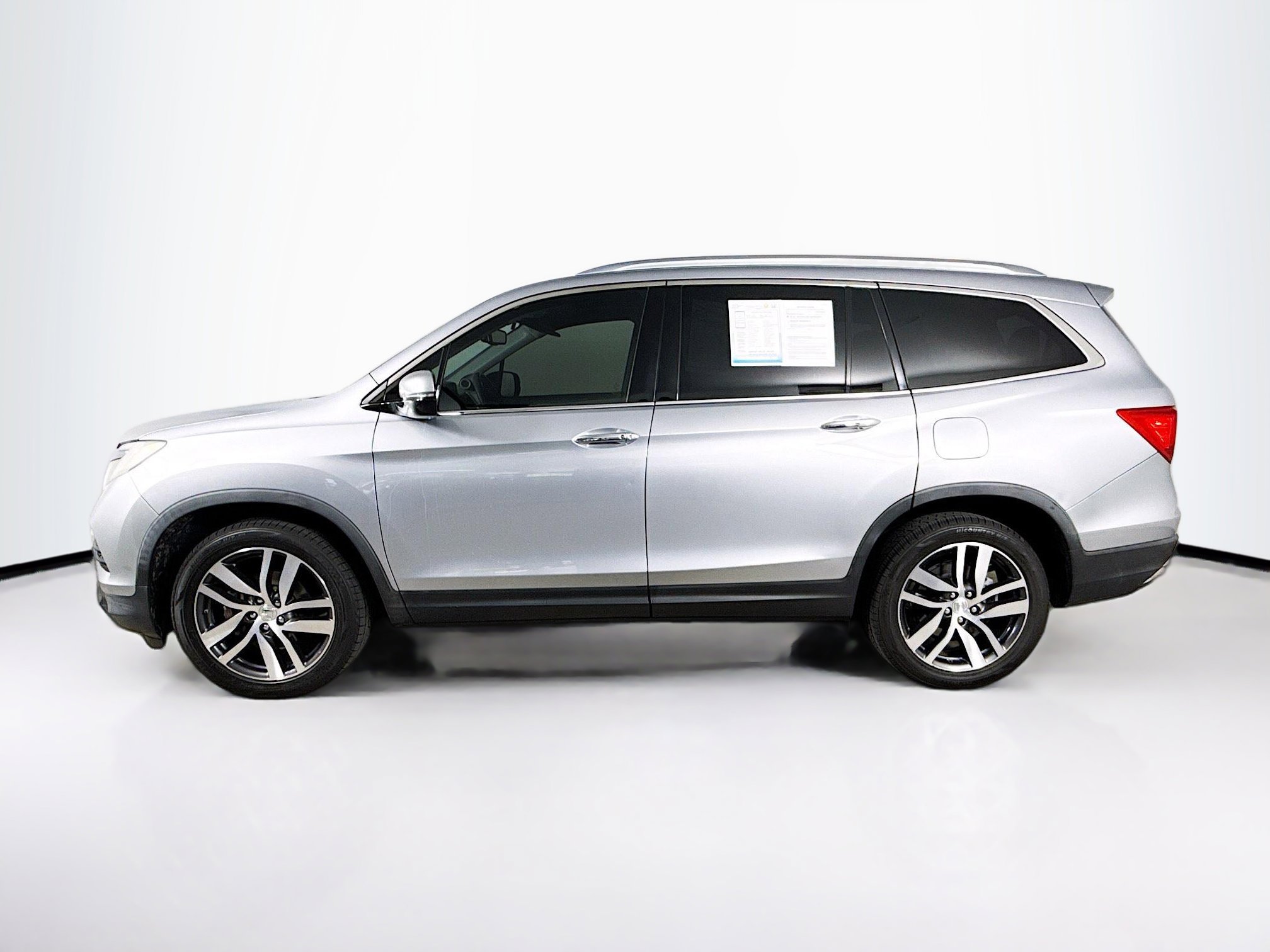 Used 2018 Honda Pilot Elite image 7