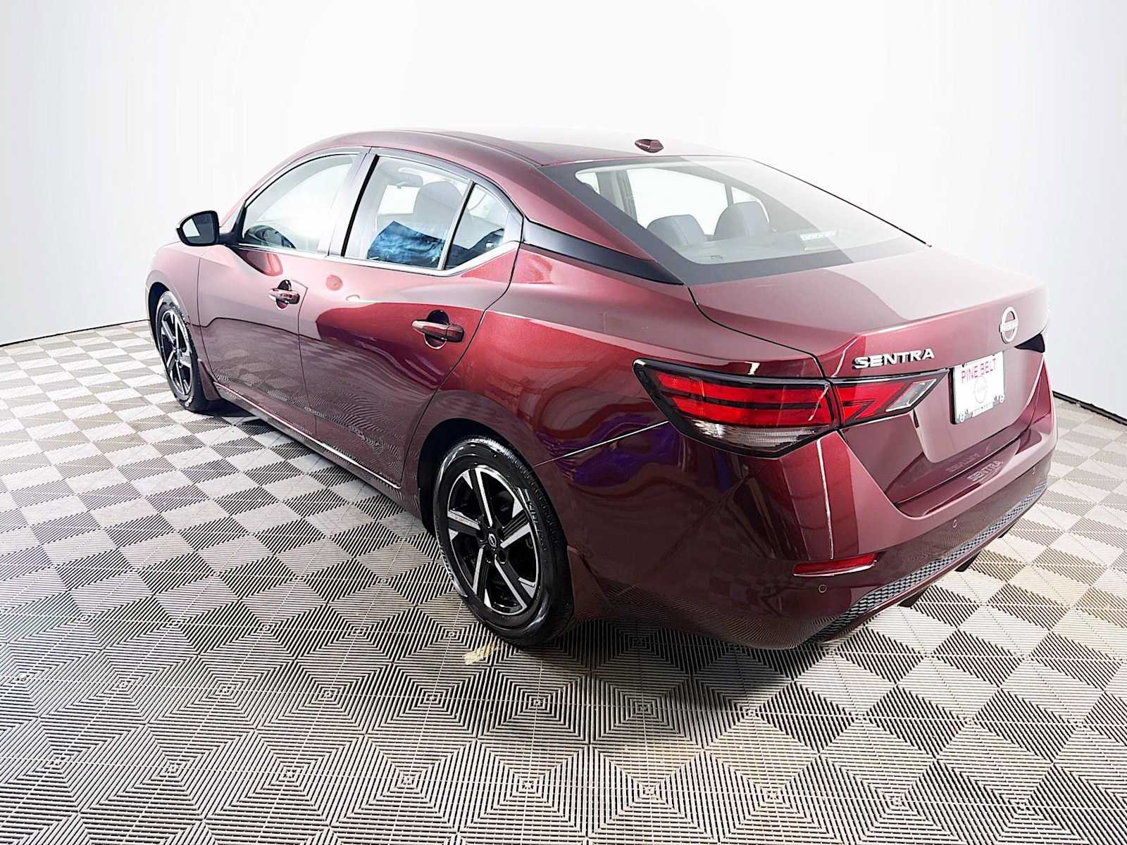Used 2024 Nissan Sentra SV w/ All-Weather Package FWD image 6