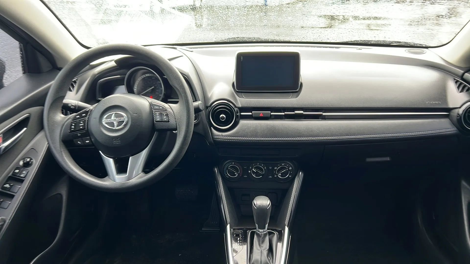 Used 2016 Scion iA image 7