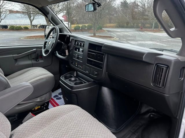 Used 2023 Chevrolet Express 3500 LS image 18