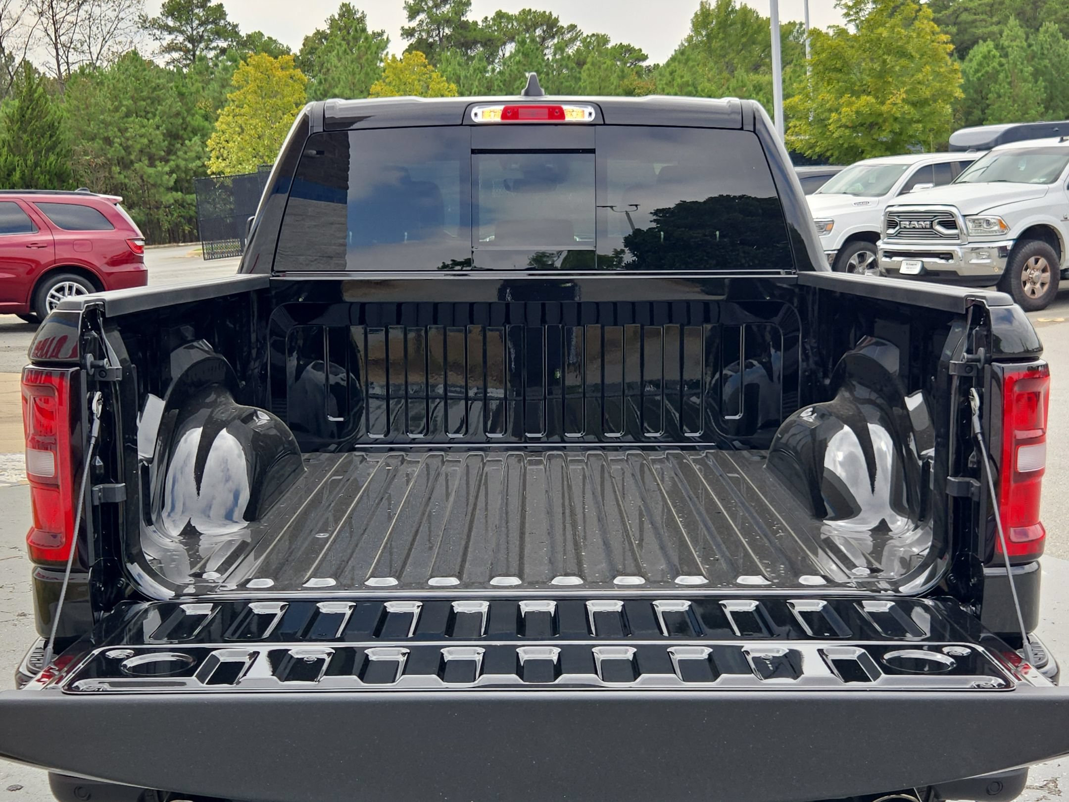 New 2027 RAM 1500 Laramie w/ Night Edition AWD/4WD image 13