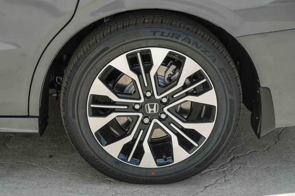 New 2026 Honda Odyssey Elite image 11