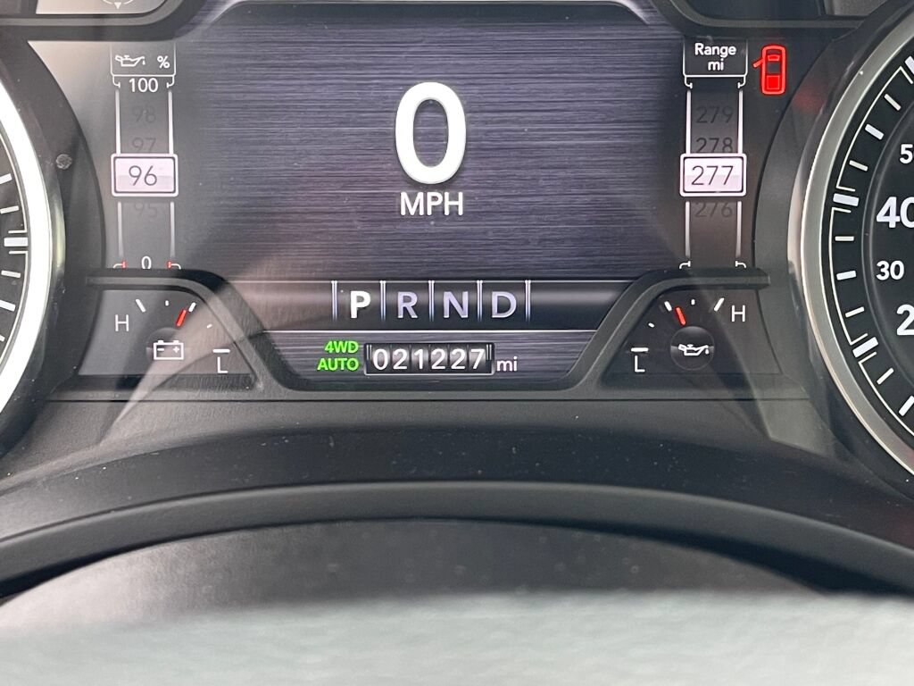 Used 2022 RAM 1500 Big Horn AWD/4WD image 3