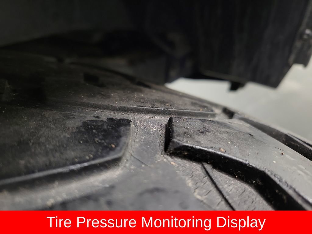 Used 2018 Jeep Wrangler Rubicon w/ Power Convenience Group image 12