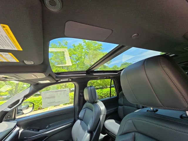 New 2025 Lincoln Navigator L Reserve w/ Jet Appearance Package AWD/4WD image 22