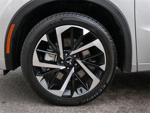 Used 2025 Mitsubishi Outlander SEL image 9