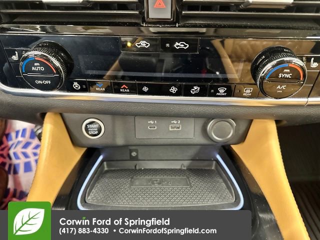 Used 2021 Nissan Rogue Platinum image 17