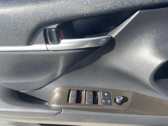 Used 2021 Toyota Camry SE image 20