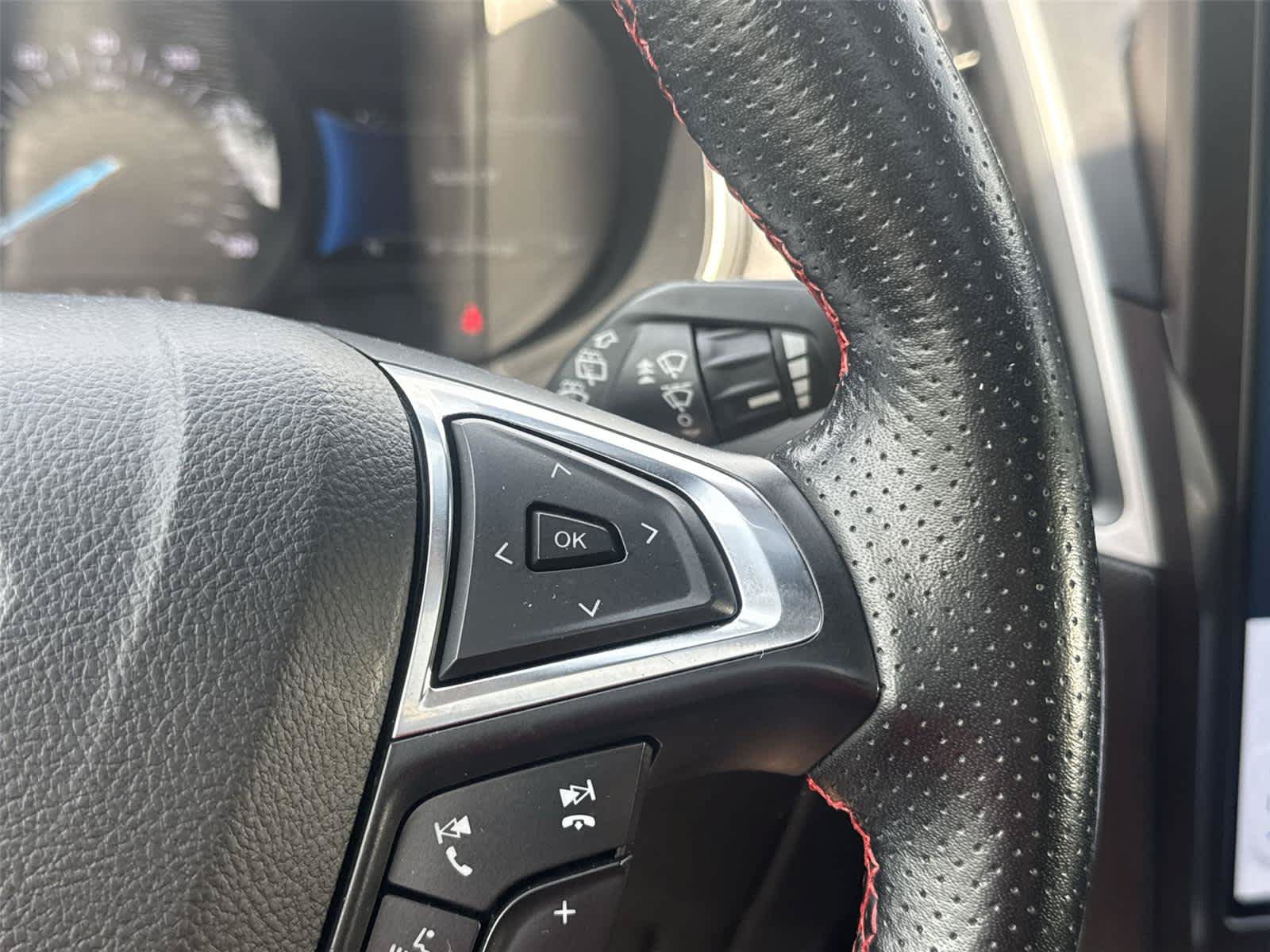 Used 2021 Ford Edge ST-Line AWD/4WD image 21
