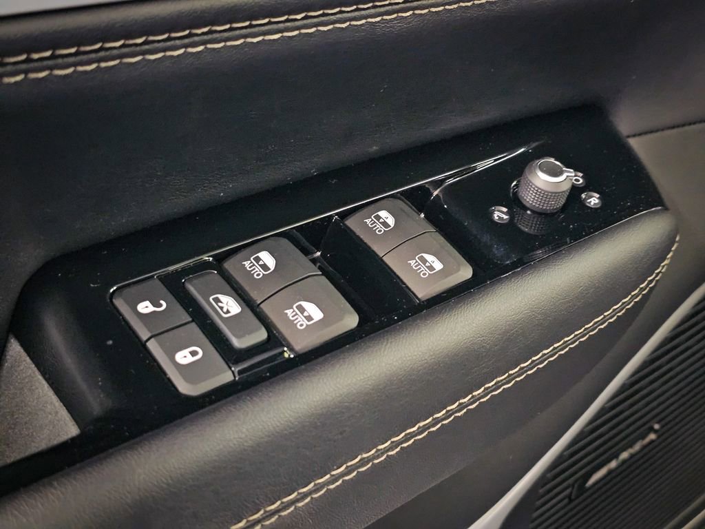 New 2026 Jeep Grand Wagoneer 4WD image 11